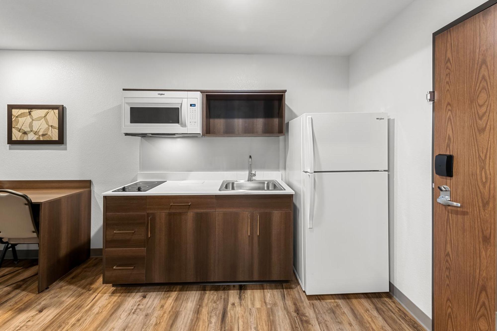 Woodspring Suites Kansas City Airport المظهر الخارجي الصورة