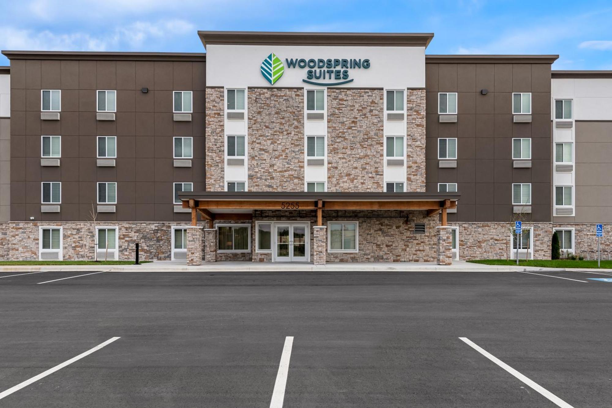 Woodspring Suites Kansas City Airport المظهر الخارجي الصورة