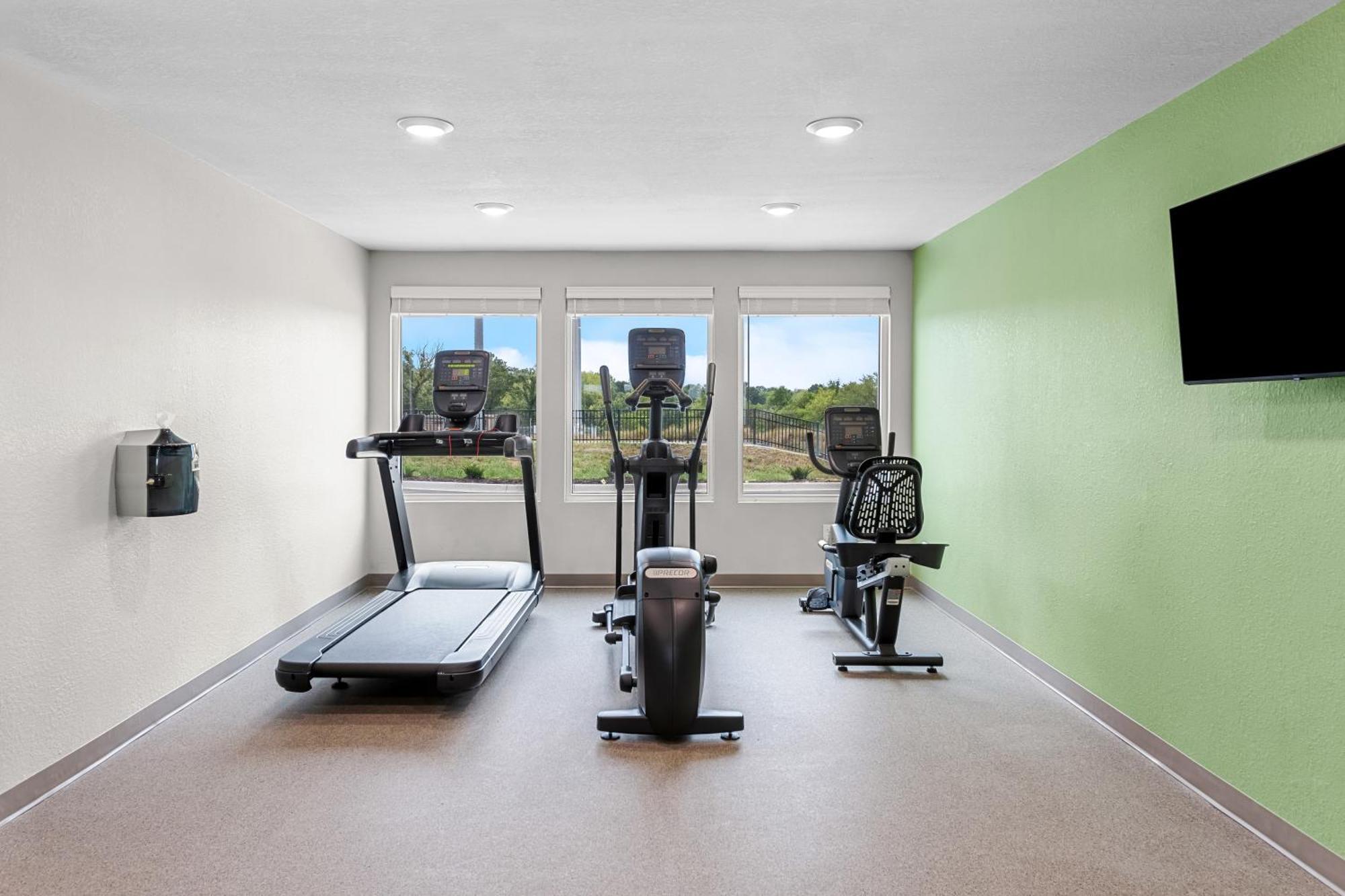 Woodspring Suites Kansas City Airport المظهر الخارجي الصورة