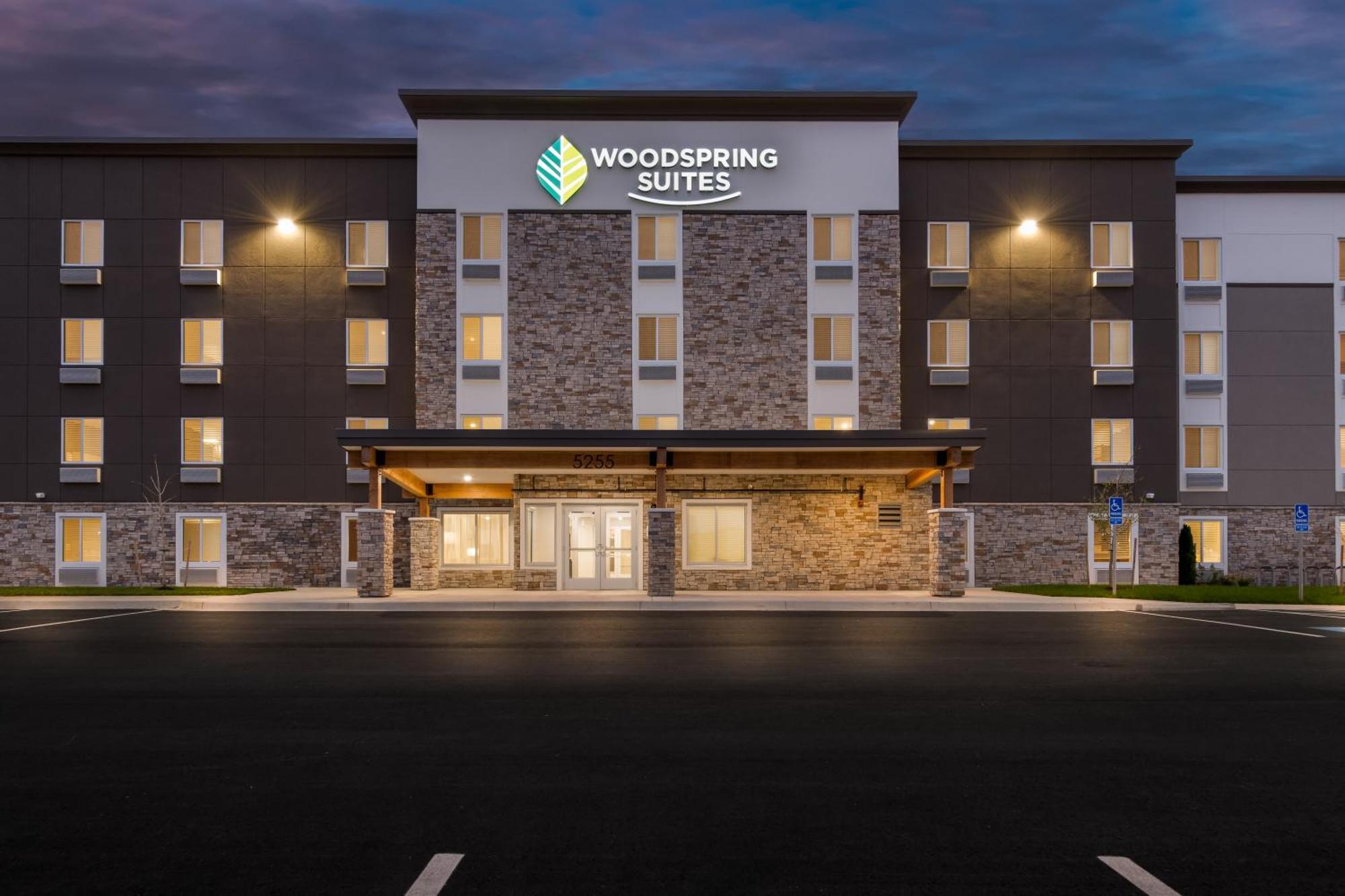 Woodspring Suites Kansas City Airport المظهر الخارجي الصورة